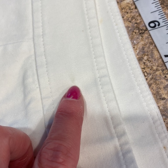 L.L. Bean Classic Fit White Pants 12 Petite -Just Reduced - Picture 8 of 17